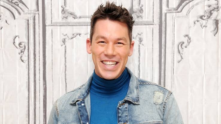 David Bromstad with his family explaining the truth about the David Bromstad twin brother rumor.